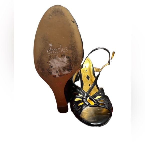 Charles by Charles David Designer, black leather platform sandal. - Picture 3 of 7